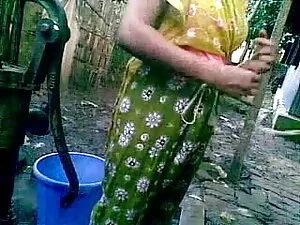 गर्म हिंदी में फुल स ...