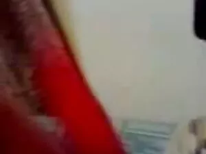 एबोनी मिल्फ (अयाना स ...