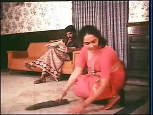 रसोई में किशोर एचडी  ...