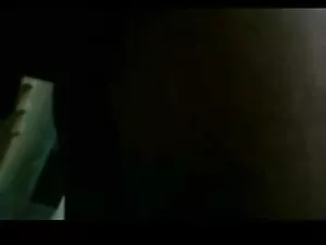 उसे अपनी किशोरावस्था ...