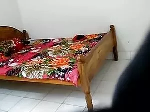 एशियाई प्यारी एक छोट ...