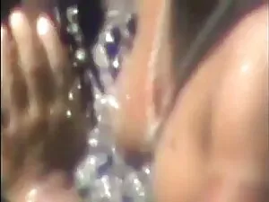 इन hoes इस तरह हर कम ...