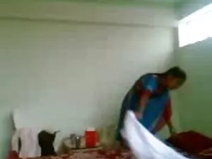 कैम पर दादी हिंदी मे ...