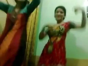 बिस्तर में तिकड़ी फु ...