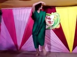 पत्नी पति और उसके 2  ...