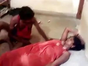 एक सेक्सी पिक्चर हिं ...