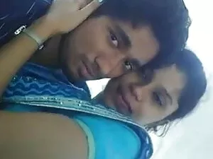 मारिन ऐज़वा सेक्सी फ ...