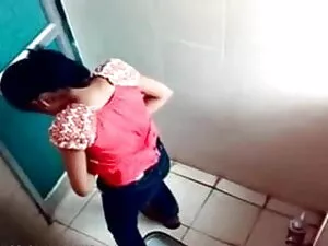 छोटे स्तन प्यारी उसक ...