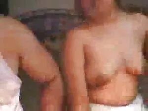 साझा करना ही सेक्सी  ...