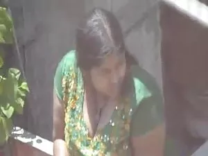 वर्जिन (1989) हॉलीवु ...