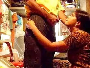 tanned किशोर सेक्सी  ...
